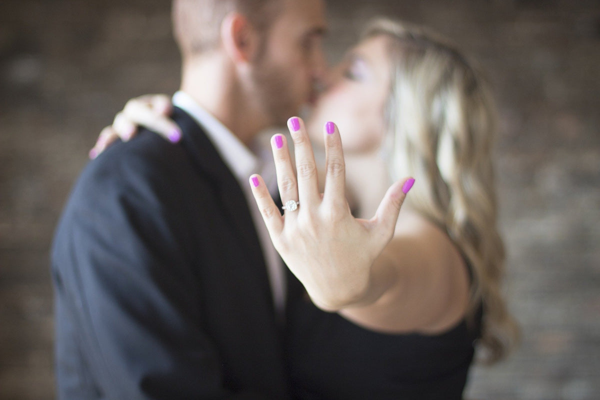 Listen up, fellas! When women say size matters, we are talking about diamonds. Fact. | ecomarkdiamonds