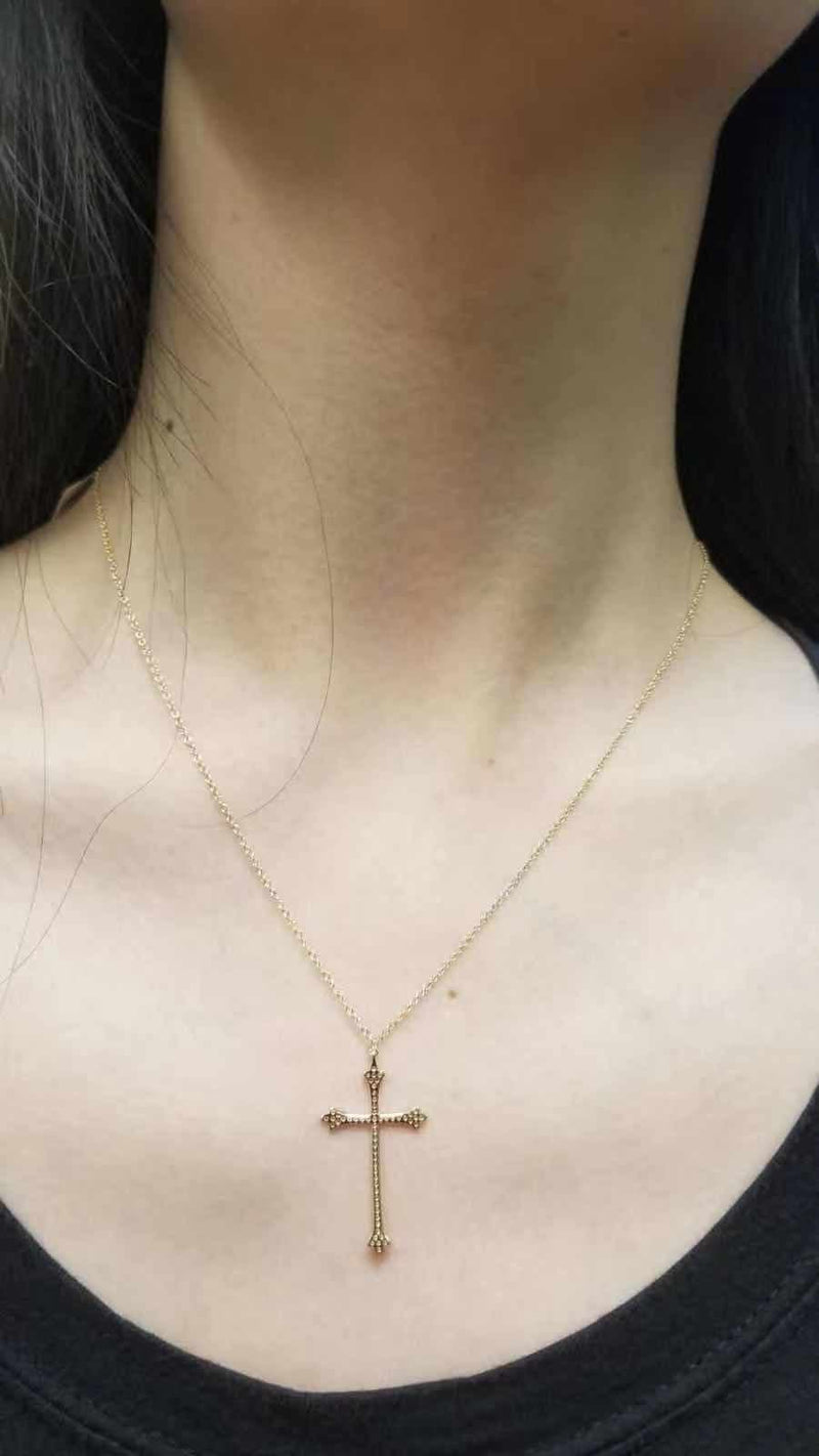Cross Pendant Necklace.