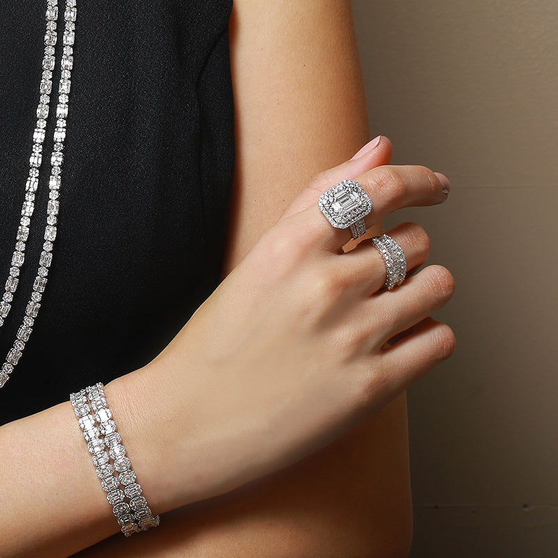 Luxe Wide Band Diamond Ring.