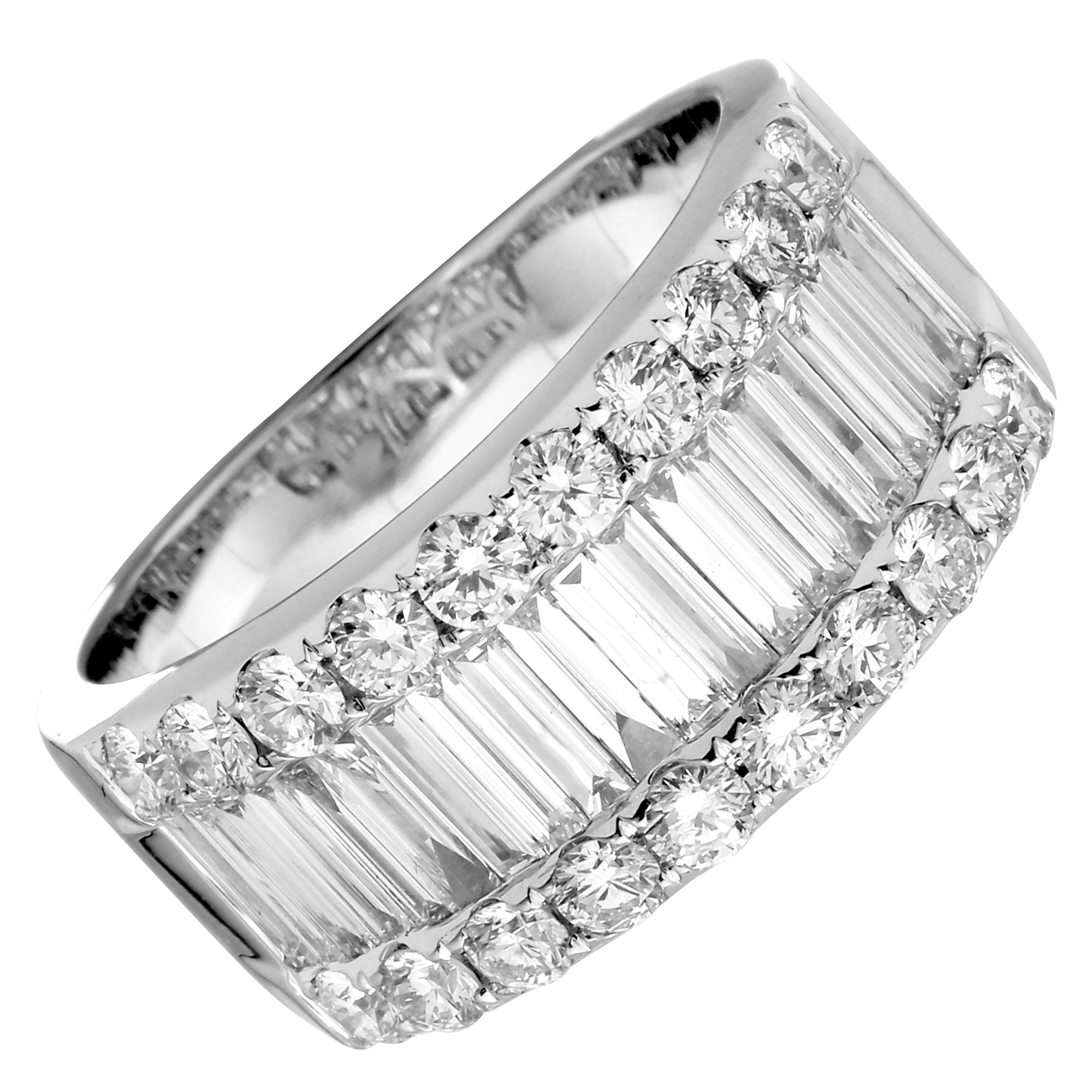 Luxe Wide Band Diamond Ring.