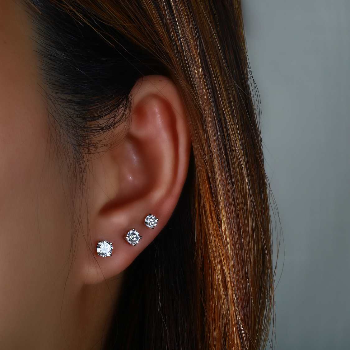 1 Carat 4-Prong Lab Diamond Stud Earrings.