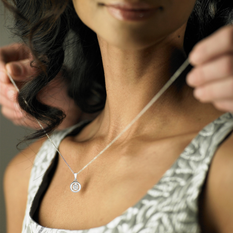 Diamond Center Circle Pendant Necklace.