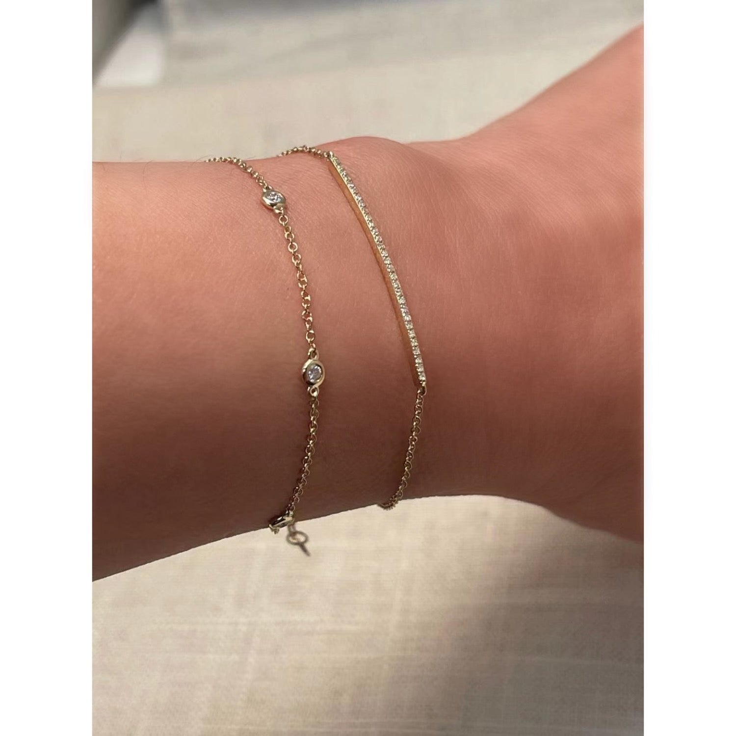 Curved Bar Link Bracelet.