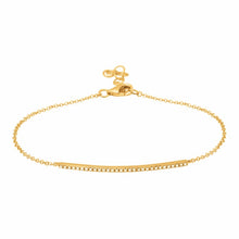 Curved Bar Link Bracelet.