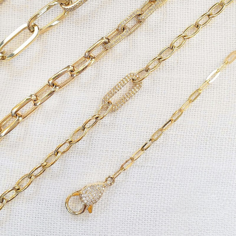 Diamond Clasp Pendant Necklace.